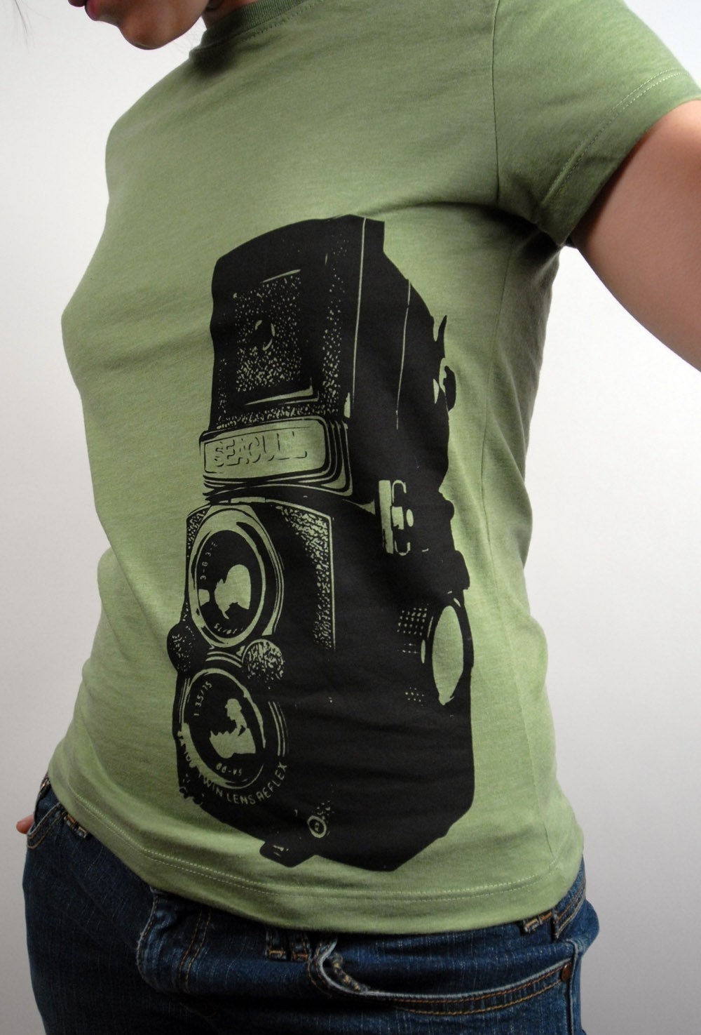 seagull camera shirt - heathered green