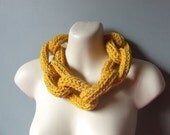 Soft Rocks Chunky Golden Woollen Chain