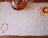 placemats, garland