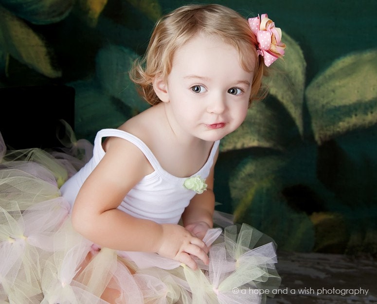 Instant Download Sale Boutique hair bow instructions and tutorials - Twisted boutique, pinwheel, fabric flowers