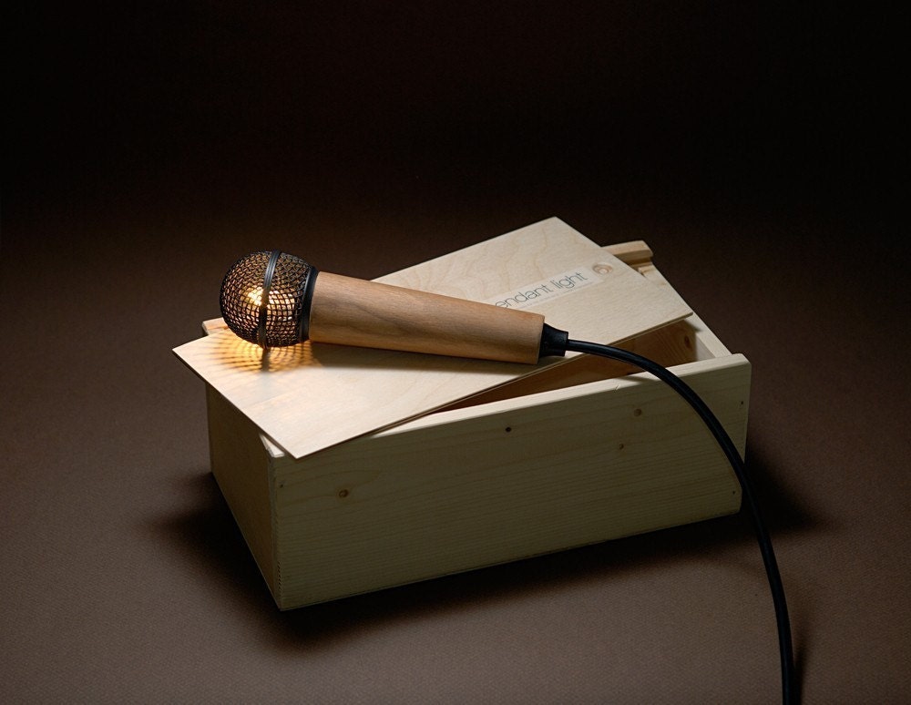 SOLO pendant light / MODERN