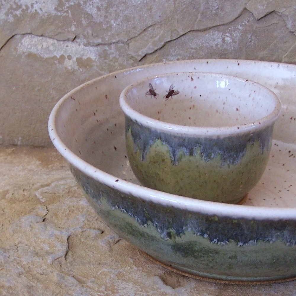 Desert Moss Green Handmade Stoneware Ceramic Pottery Chip and Dip Set - Fly