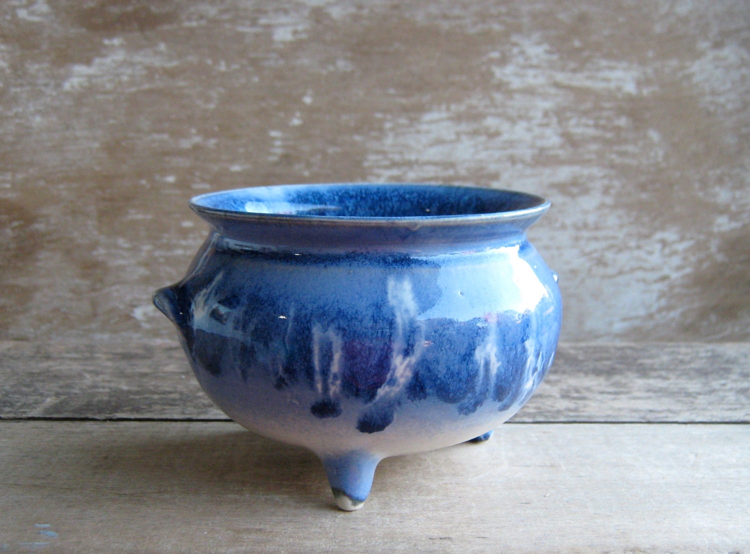 Cauldron Blue White Discounted Second