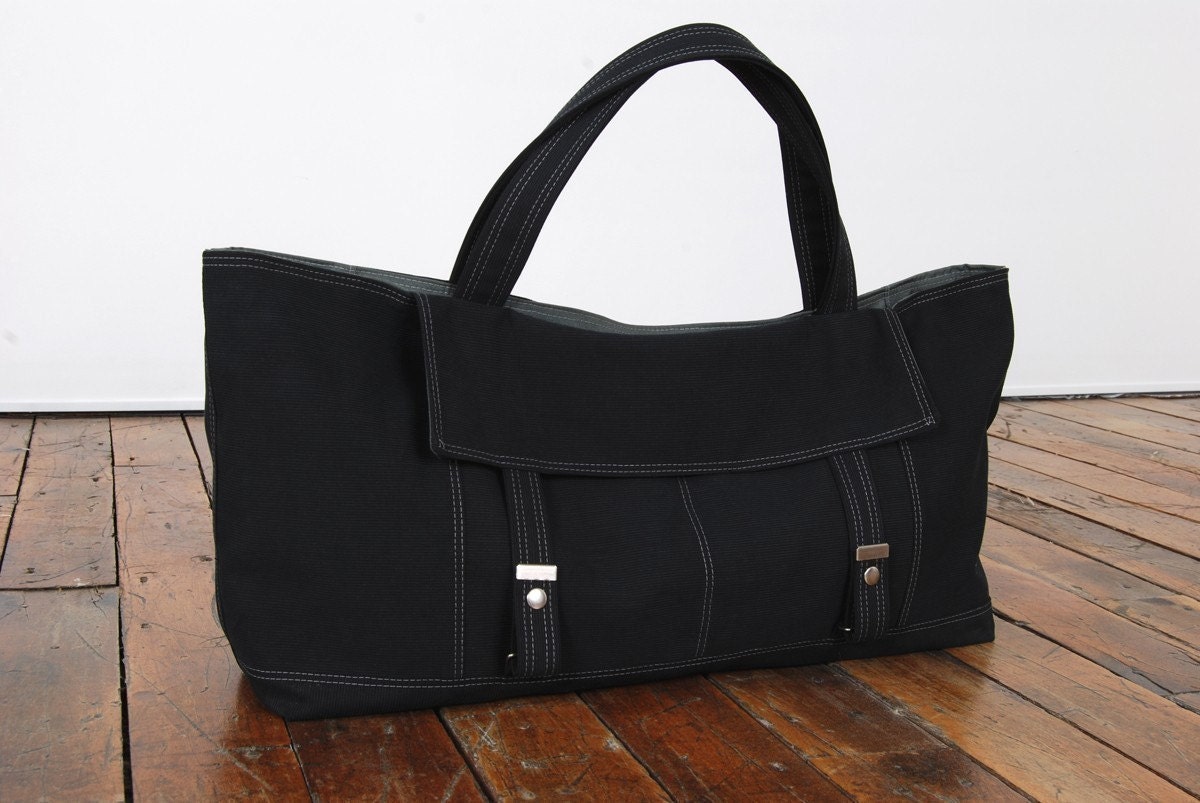 The Fraulein Tote (in Black)