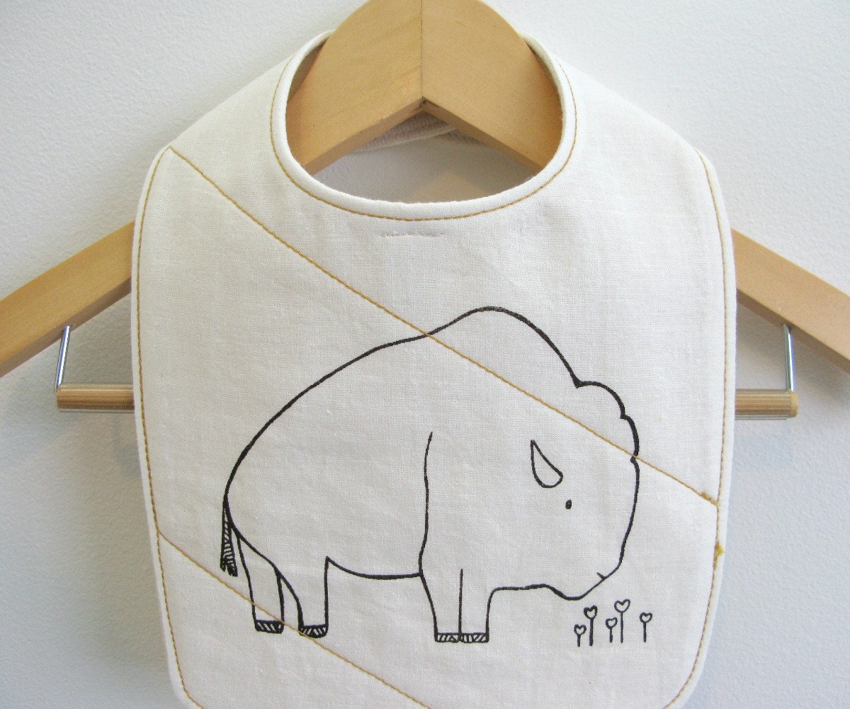 organic baby bib (buffalo)