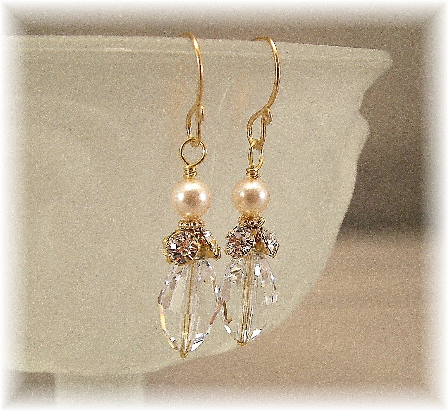 Enchanting Ivory Pearl and Clear Swarovski Crystal Earrings, Bridal Earrings, 14k gold filled Wedding Day Jewelry