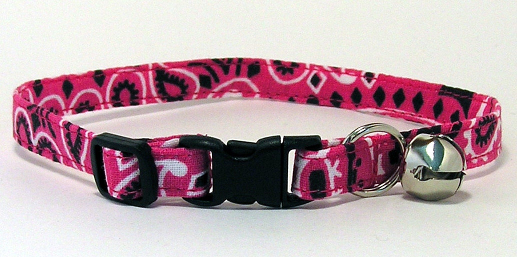 Cat Collar - Raspberry Pink Bandana
