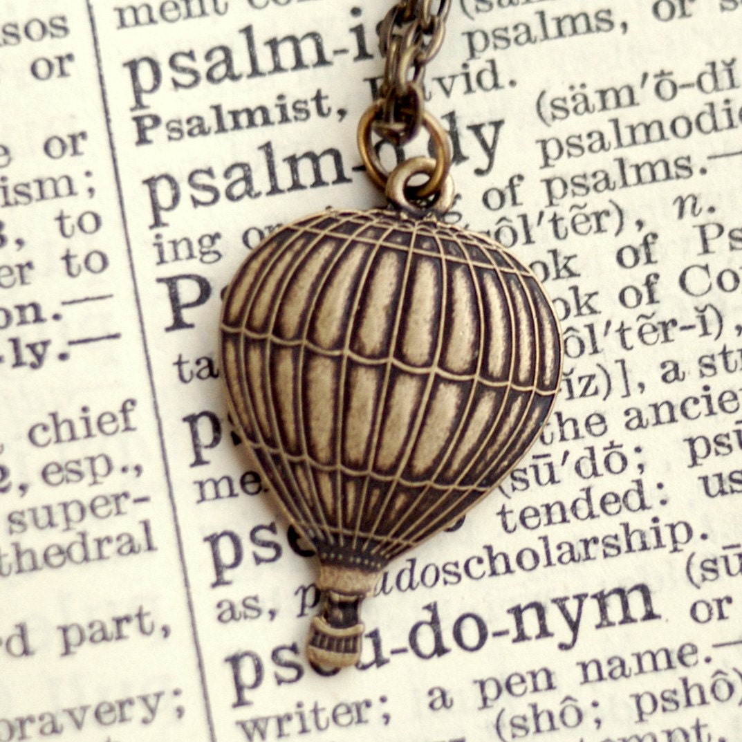 French Balloon Necklace