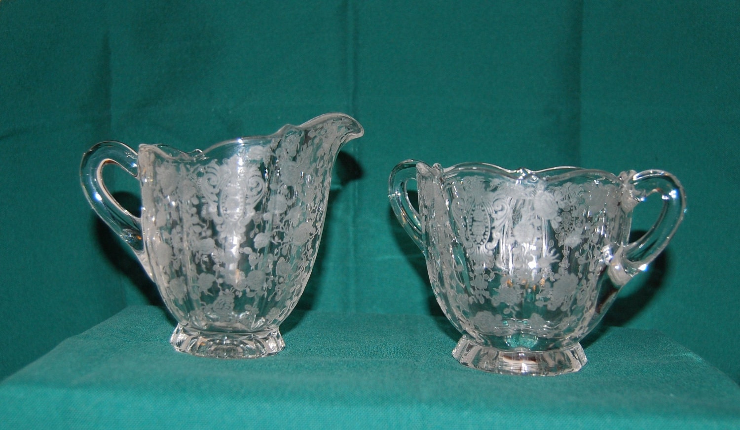 Cambridge Rose Pointe Creamer and Sugar Set