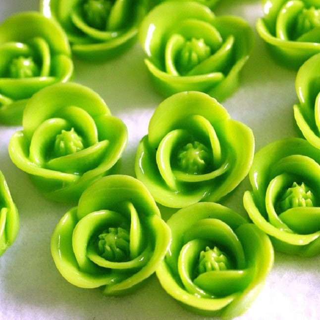 Sale 12pcs Green Flower Cabochons 17mm RB1058Y-10