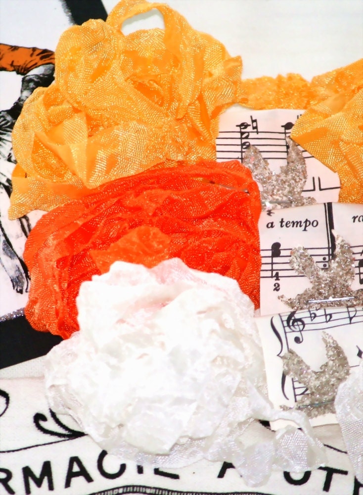 Crinkled Seam Binding Candy Corn Yellow Orange and White