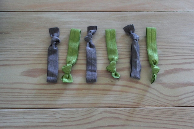 Gray and Green Hair Friendly Hair Tie Set