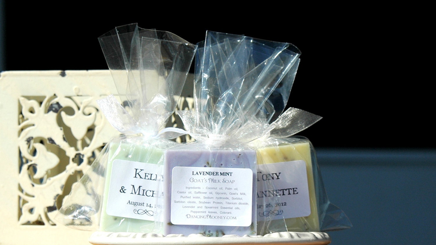 25 . Wedding Shower Favors . Personalized Soap Party Favors . Bridal Shower / Baby Shower