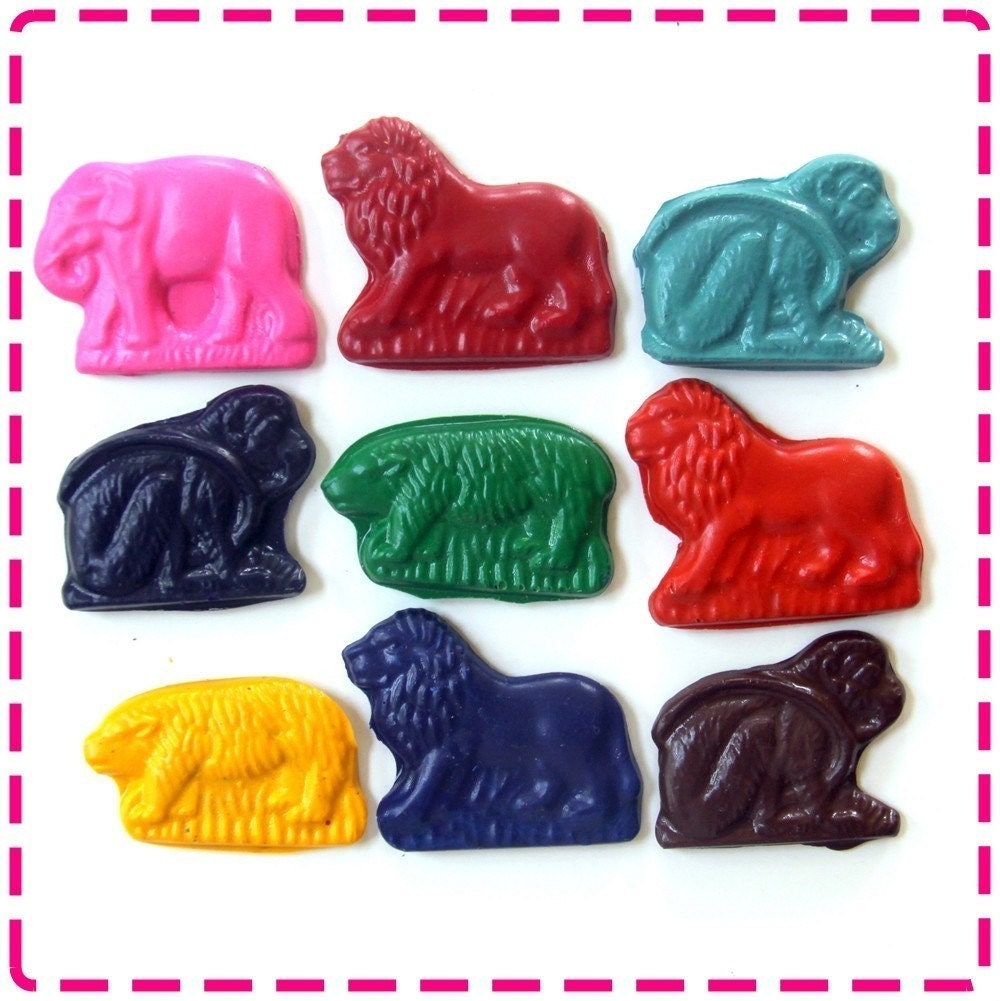 Kids' ANIMAL CRACKER CRAYONS - Birthday Party Pack of 20 Favors - Monkeys, Lions, Elephants & Bears -Red, Yellow, Pink, Green, Orange, Etc