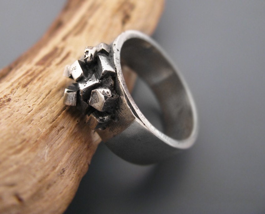 Piled up - sterling silver ring