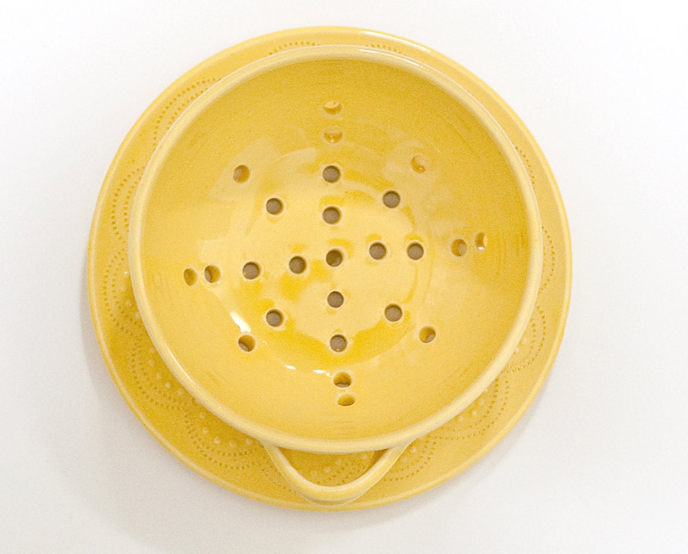 Stitch Berry Bowl - Yellow - Small