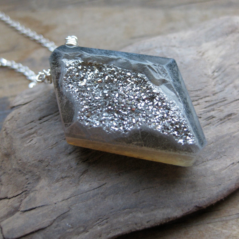 warm grey metallic druzy choker necklace