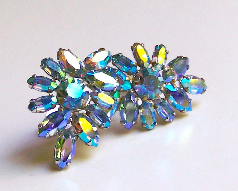 SJK VINTAGE -- Sherman Signed Ice Blue Navette Rhinestone Screw Back Earrings (1950's-60's)