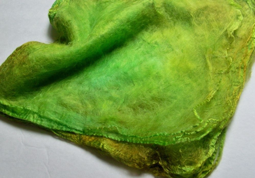 Hand Dyed Silk Fiber Mawata Silk Hankies for Spinning or Knitting -- Gilded Lily Pad (10grams)