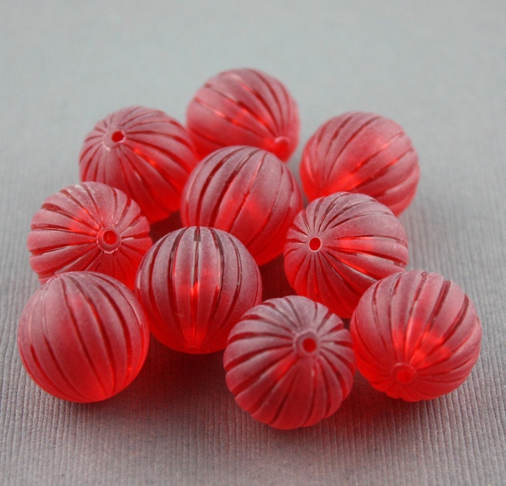 Vintage Red Frost Ribbed Lucite Rounds 18mm