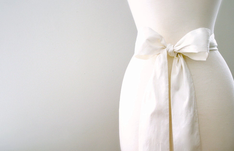 Dupioni silk ivory wedding sash, bridal wedding sash, dress sash, custom silk sash