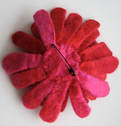 Pink Maroon Dahlia -- Felt Flower Brooch -- Hand felted wool -- size Large