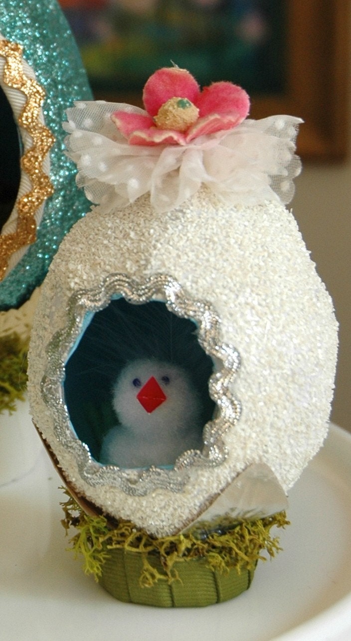 Glittered Panorama Egg
