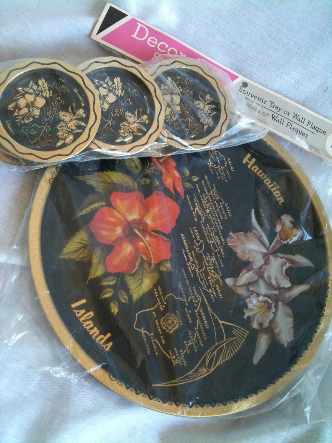 Vintage Hawaii State collector souvenir serving tray and coasters in black and gold with orchid flowers original package