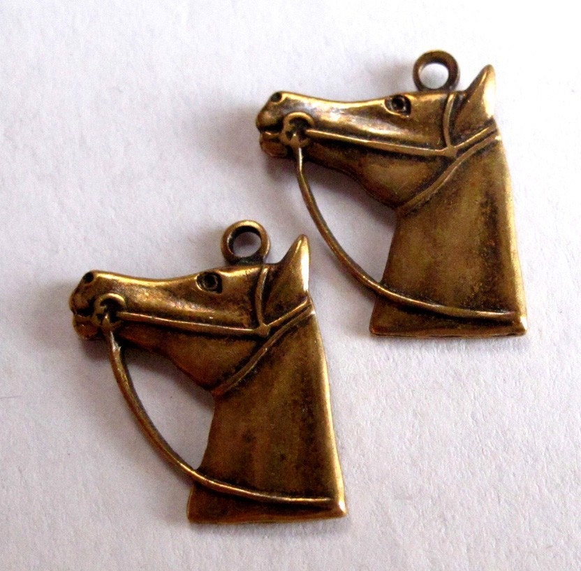 Last Set - Vintage Raw Brass Horse Head Charms (4X) (M669)