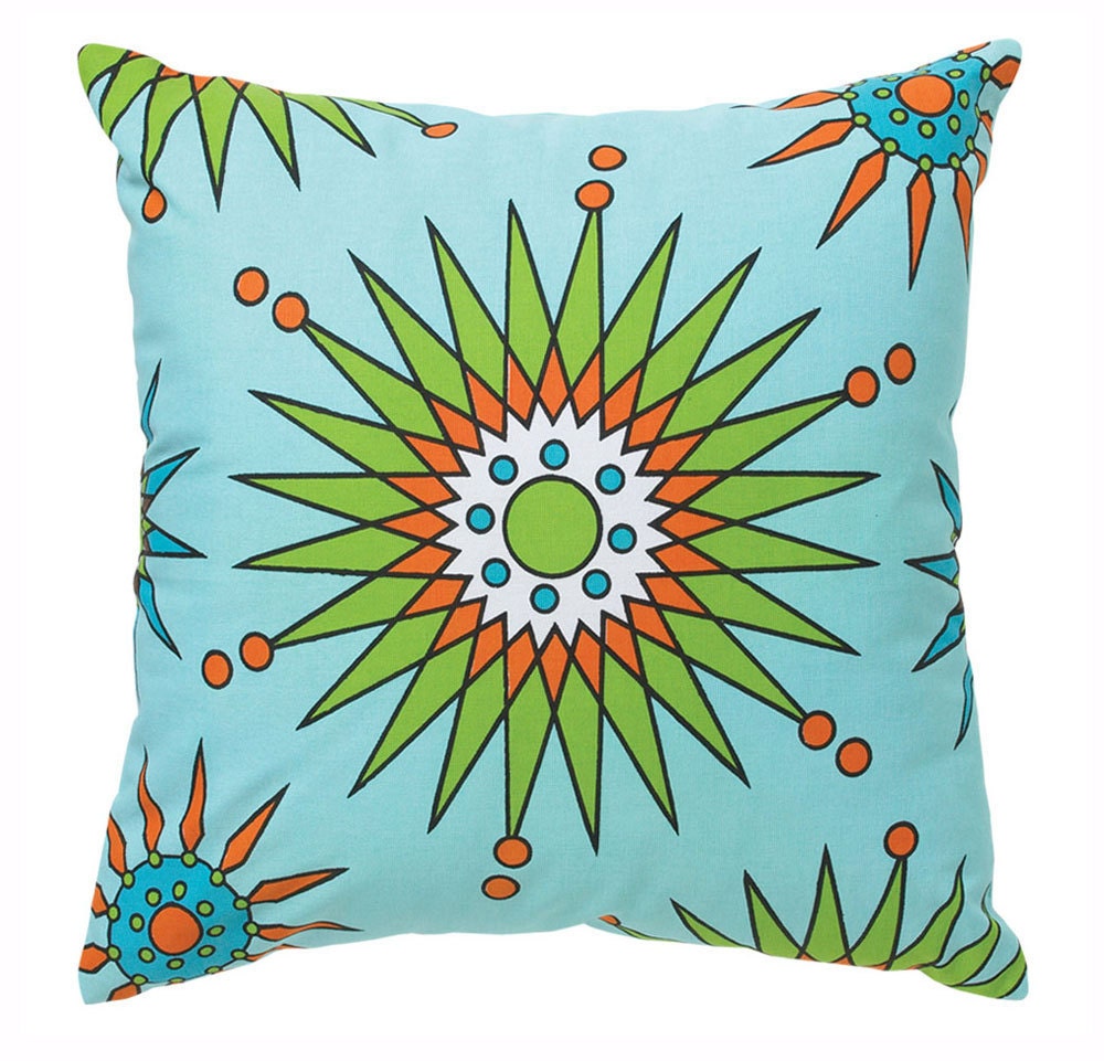 Stylish Pillow Cover 18x18 Starflower Daisies