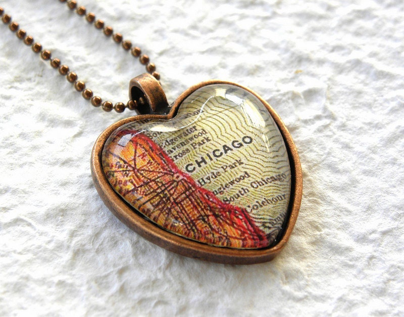 World Traveler Heart Shaped Map Necklace - Chicago, Illinois - TheGreenDaisyShop
