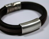 SImple Sleek Sexy Modern Unisex Thick Leather Bracelet Superior Mens Regaliz Ladies Silver Chocolate Brown