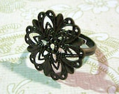 5 20mm filigree rings, brass plated, lead and nickel free adjustable ring bases with a star flower pattern