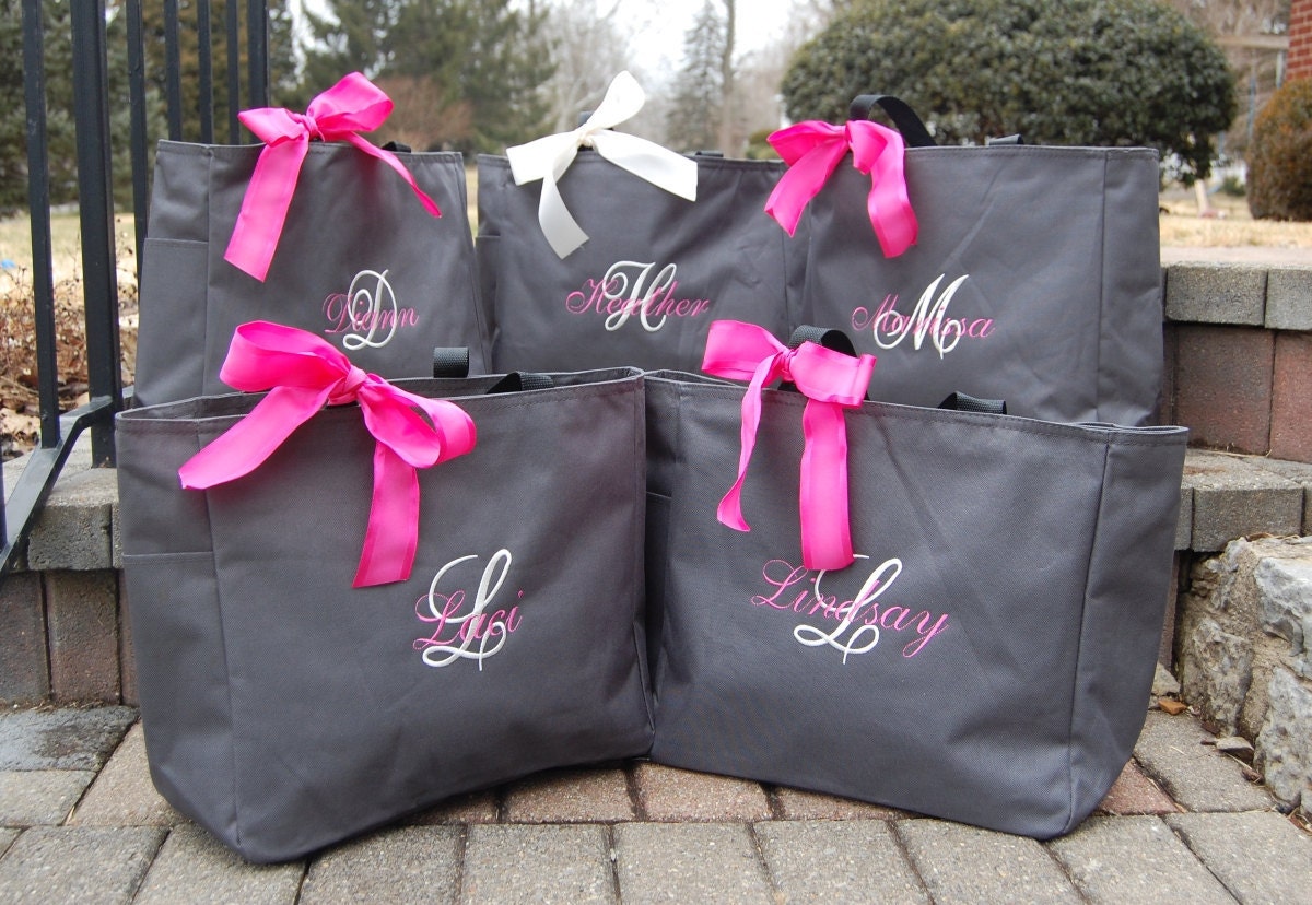 Personalized Bridesmaid Totes --Set of 7- -