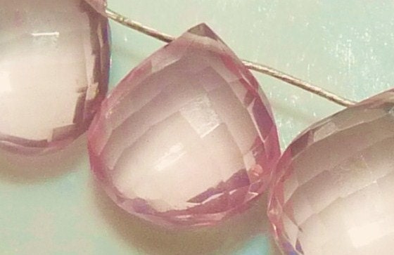 AA-AAA Rose Quartz Faceted Heart Briolettes - 5 Beads - 8mm