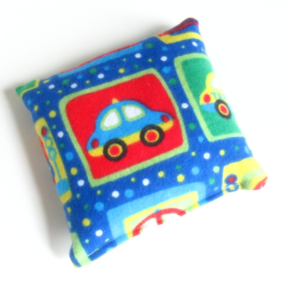 Flaxseed Owie Bag - Hot and Cold Therapy Pack (Use in Freezer or Microwave) - Ecofriendly Gift Idea - Go Cars