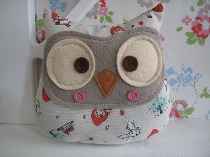 SALE Owl plush toy Red Riding Hood