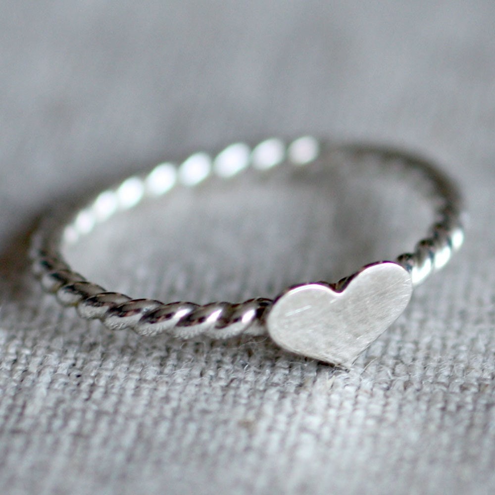 Sweet Heart Ring - Sterling Silver with Twist Band