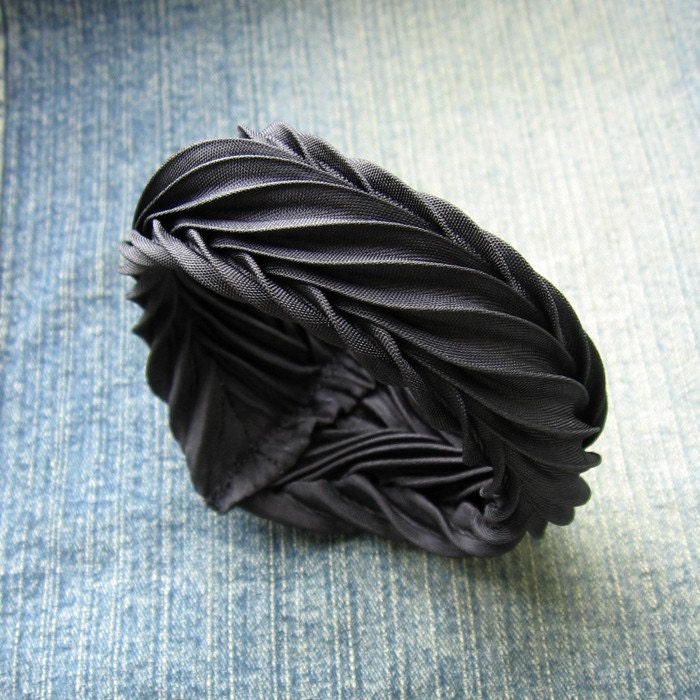 helix (in black)
