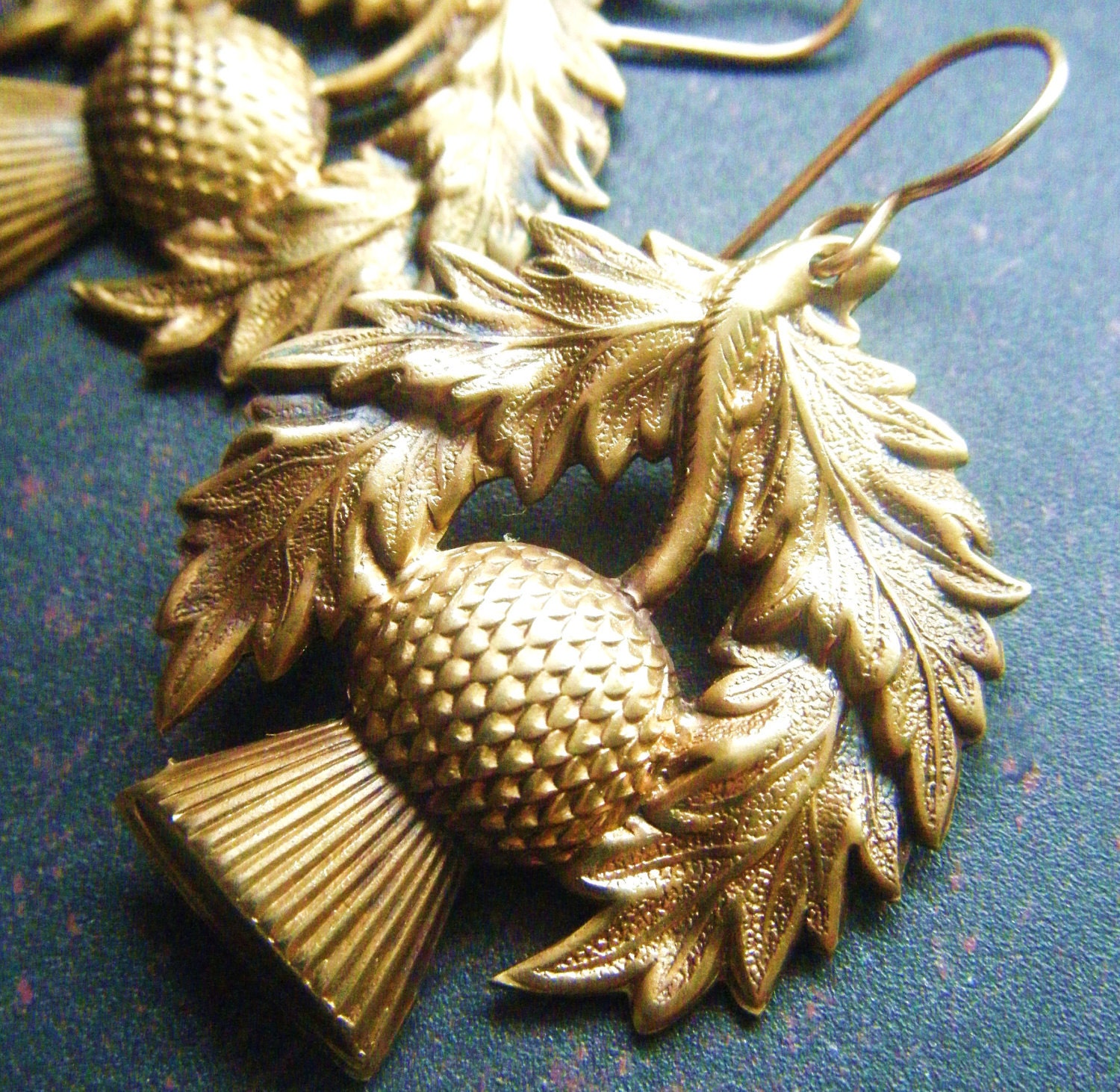 Thistle Earrings -Art Nouveau, Tattoo, Steampunk, Filigree Scotland Antique Brass free shipping worlwide