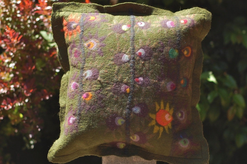 olive green pod pillow