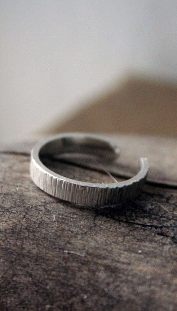 Sterling Silver Toe Ring- Striated Texture- 3mm