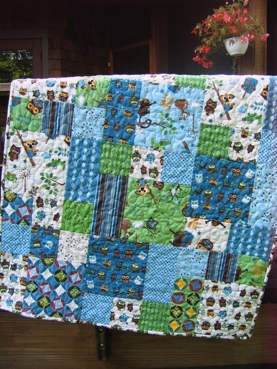 PDF Quilt Pattern.....Easy and Quick...two sizes, Flowers in the Garden