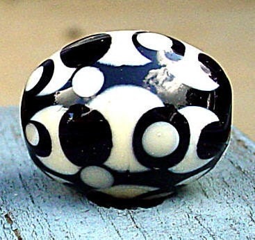 Black and Ivory Pattern Egg Focal Lampwork Bead - AmySmithGlass