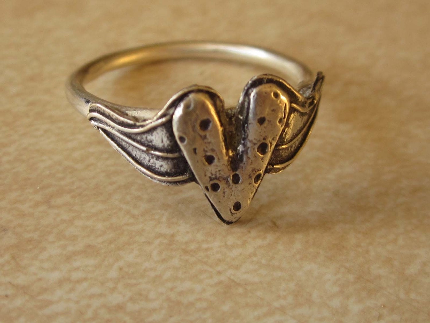 Winged Heart Ring by donnaodesigns