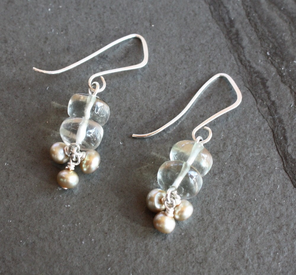 Pearly Earrings with Green Amethysts
