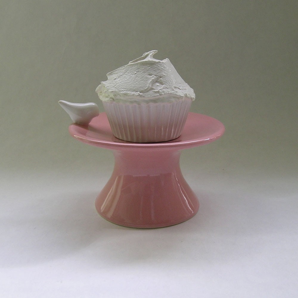 bird in whitneysmith Cupcake Vintage vintage Stand cupcakes Etsy  Ceramic Pink by Bird on