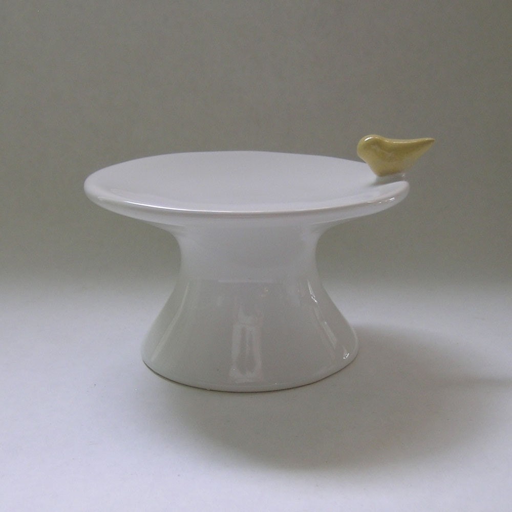 Ceramic Cupcake Stands with Birds in White with Bird