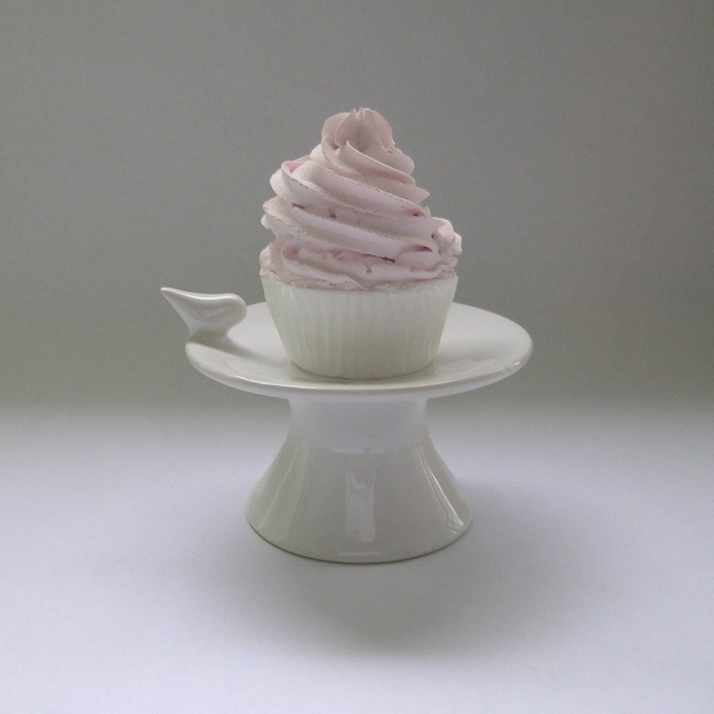 Ceramic Cupcake Stand with Bird