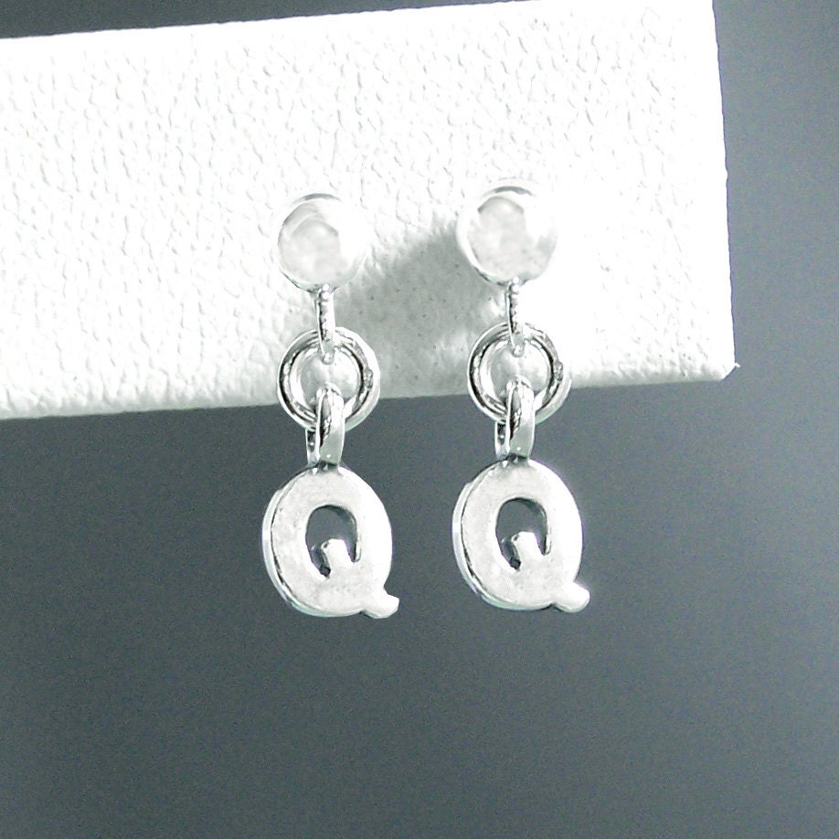 Tiny Double Q Dog Agility Post Earrings - Sterling Silver